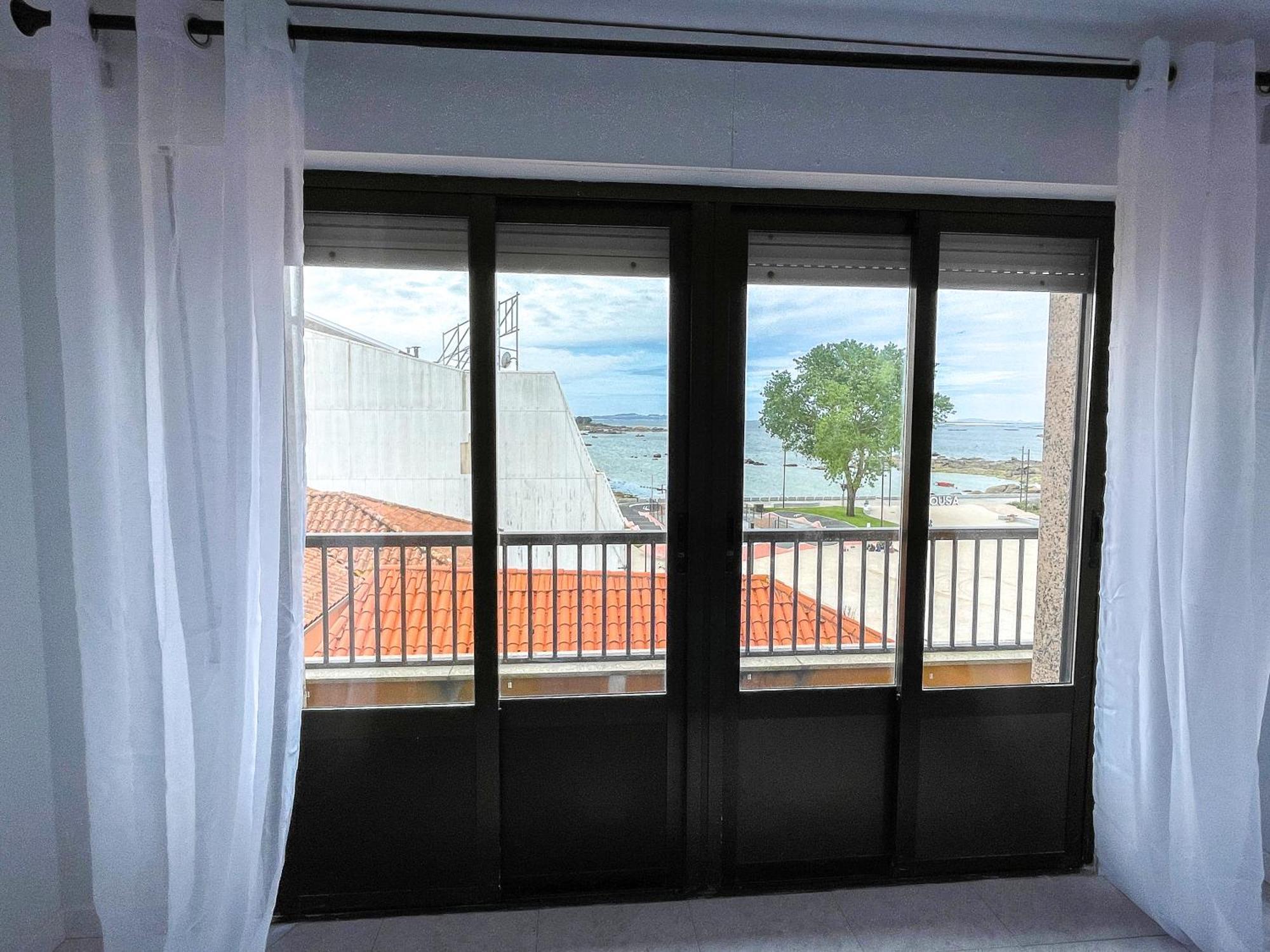 Complejo Tamanaco Illa De Arousa 3000 Kültér fotó